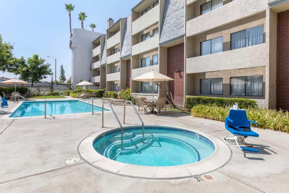 Best Western Plus West Covina Inn
